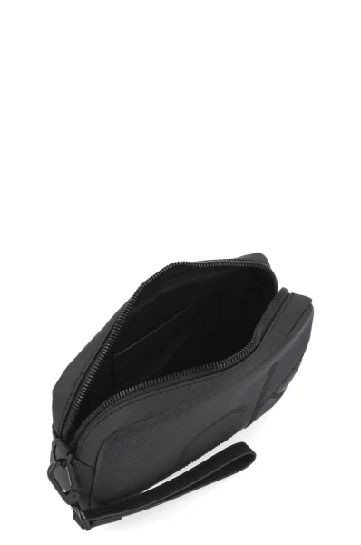 toaletna torbica Calvin Klein 	črna	
